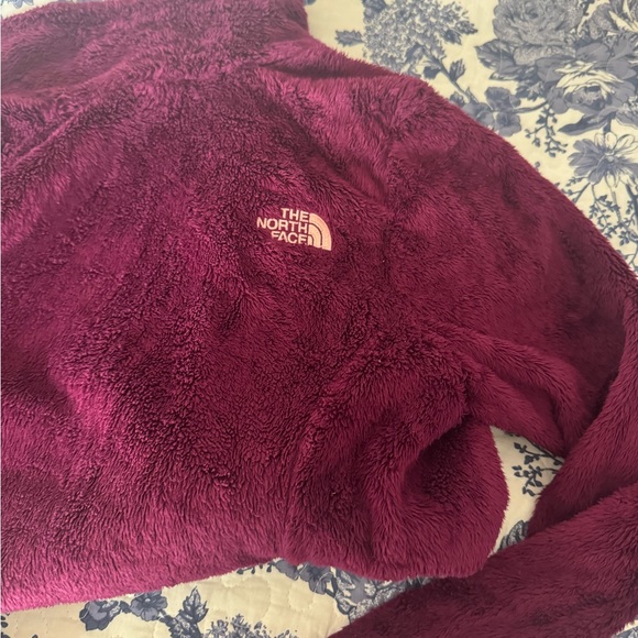 Maroon purple north face soft jacket zip up - Picture 4 of 6